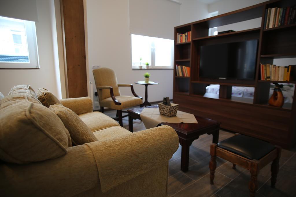 Del Toro Apartment Skopje Rum bild